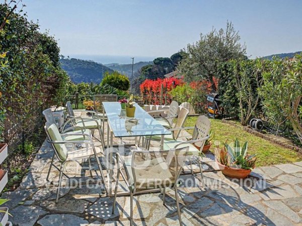 casa indipendente in vendita a Celle Ligure in zona Sanda