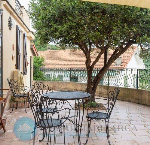 appartamento in vendita a Celle Ligure