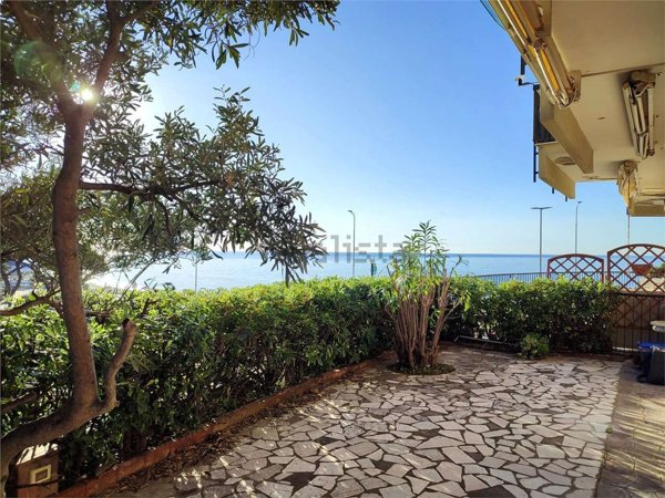 appartamento in vendita a Celle Ligure in zona Pecorile