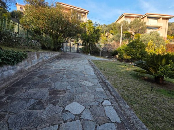 appartamento in vendita a Celle Ligure in zona Pecorile