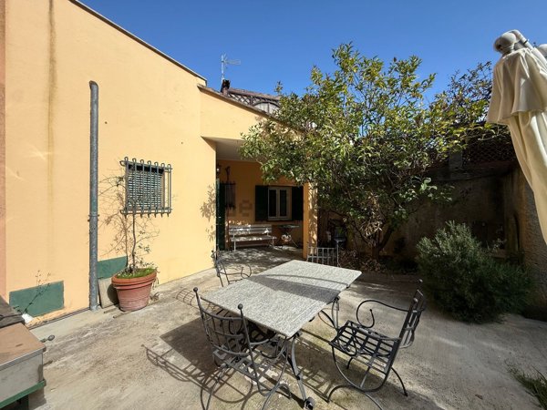 casa indipendente in vendita a Celle Ligure in zona Natta