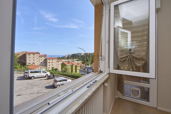 appartamento in vendita a Celle Ligure