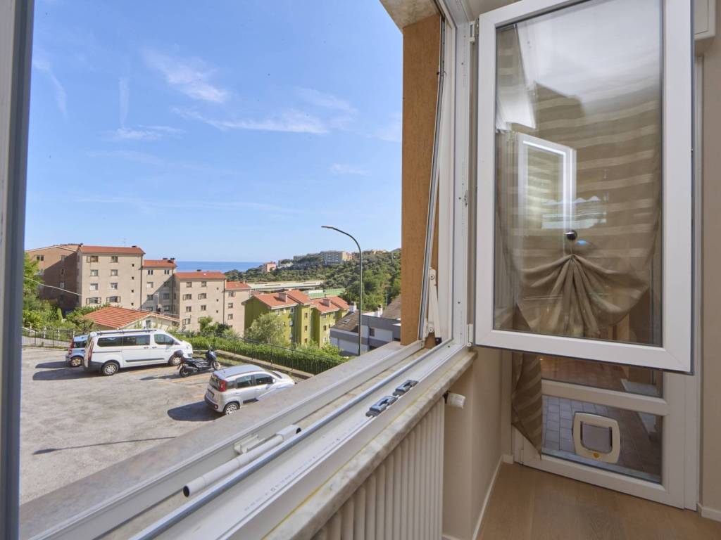 appartamento in vendita a Celle Ligure in zona Pecorile