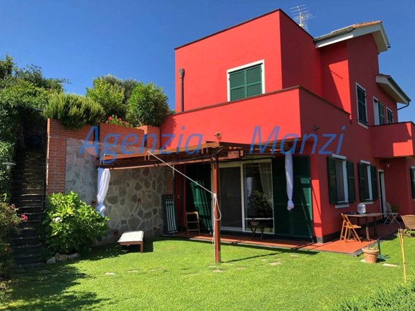 casa indipendente in vendita a Celle Ligure in zona Cassisi