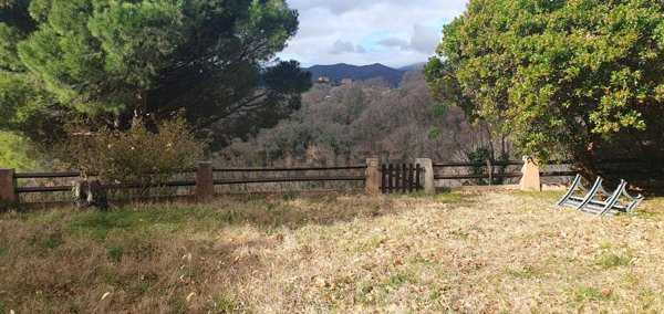 casa indipendente in vendita a Celle Ligure
