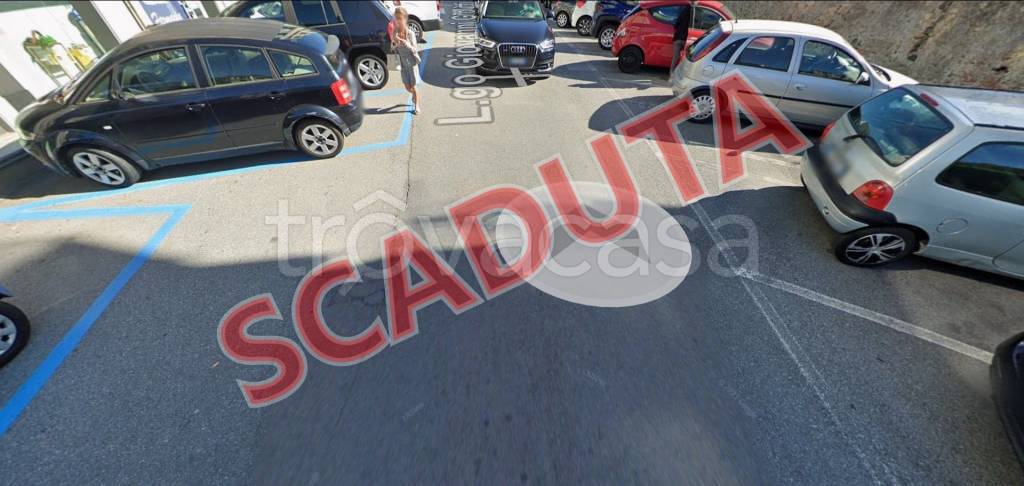 locale di sgombero in vendita a Celle Ligure in zona Costa