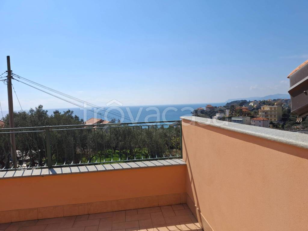 appartamento in vendita a Celle Ligure in zona Natta