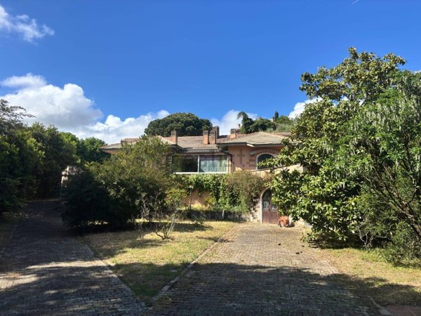 casa indipendente in vendita a Celle Ligure