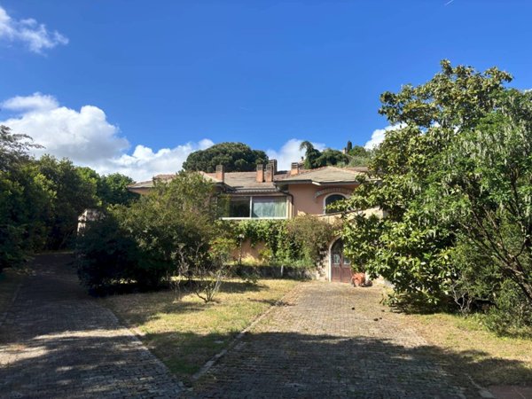 casa indipendente in vendita a Celle Ligure