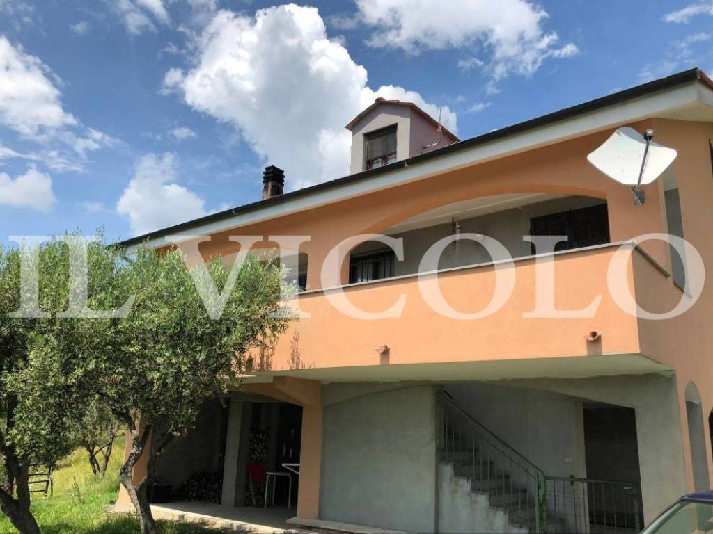 casa indipendente in vendita a Celle Ligure in zona Pecorile