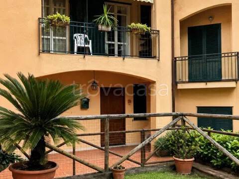 appartamento in vendita a Celle Ligure in zona Costa