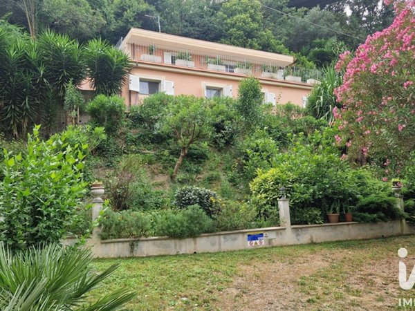 casa indipendente in vendita a Celle Ligure in zona Sanda