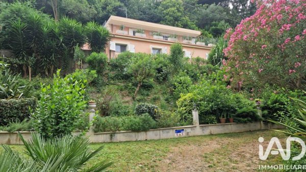 casa indipendente in vendita a Celle Ligure in zona Costa