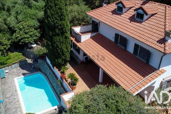casa indipendente in vendita a Celle Ligure in zona Natta