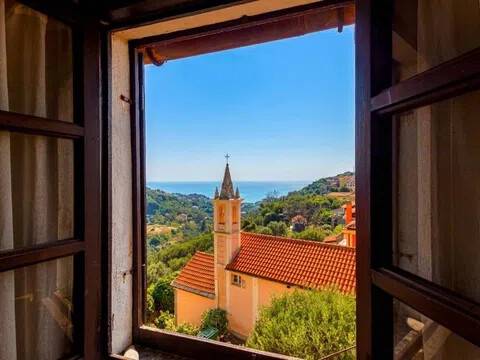 appartamento in vendita a Celle Ligure in zona Costa