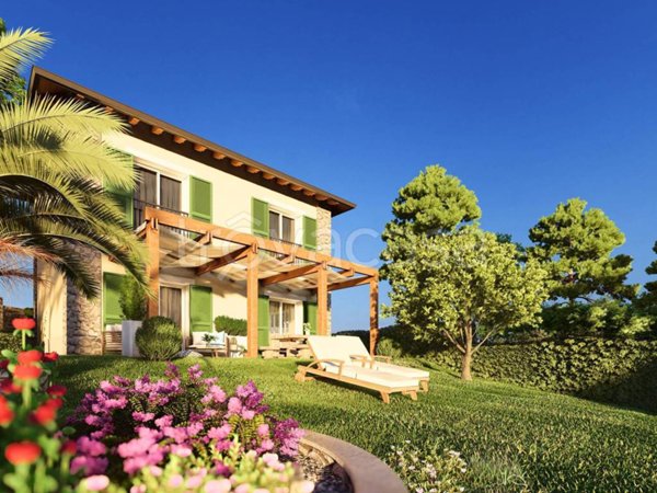 casa indipendente in vendita a Celle Ligure