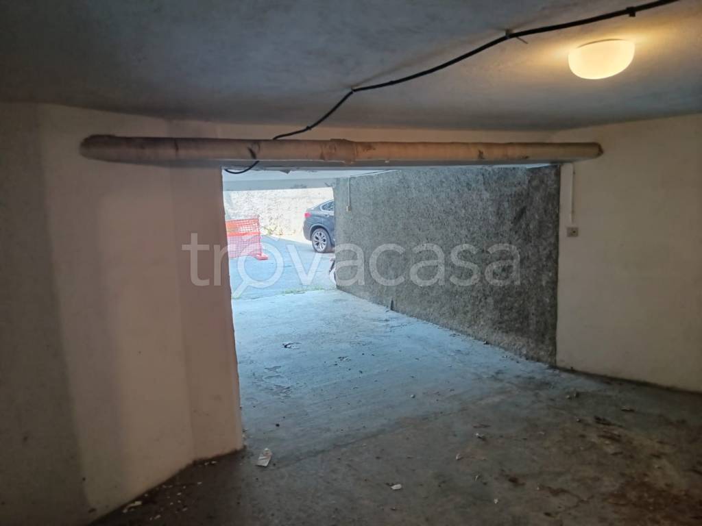 locale di sgombero in vendita a Celle Ligure in zona Cassisi