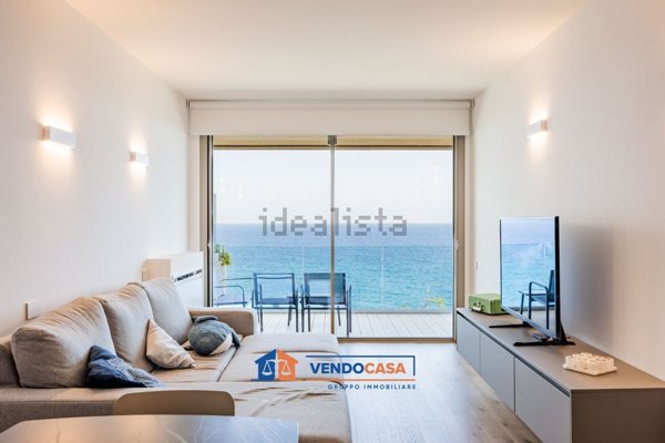 appartamento in vendita a Celle Ligure in zona Natta