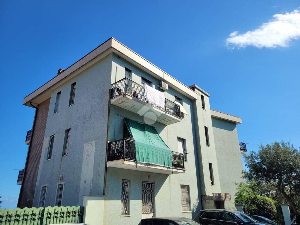appartamento in vendita a Celle Ligure in zona Costa