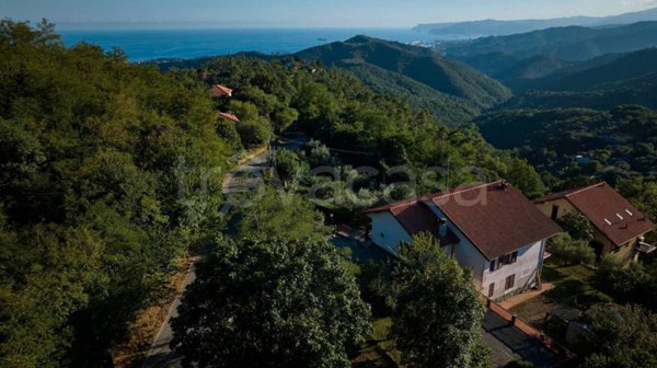appartamento in vendita a Celle Ligure in zona Sanda