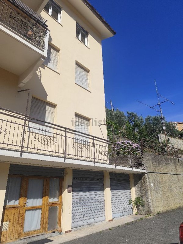 box auto in vendita a Celle Ligure in zona Costa