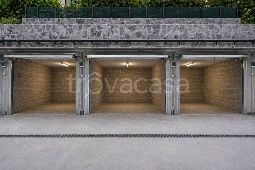 box auto in vendita a Celle Ligure