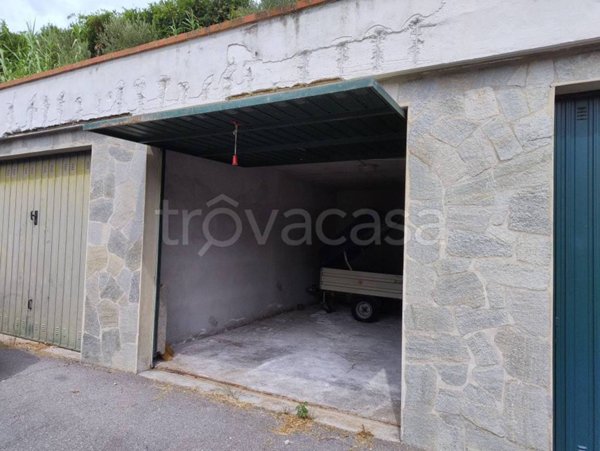 box auto in vendita a Celle Ligure in zona Costa