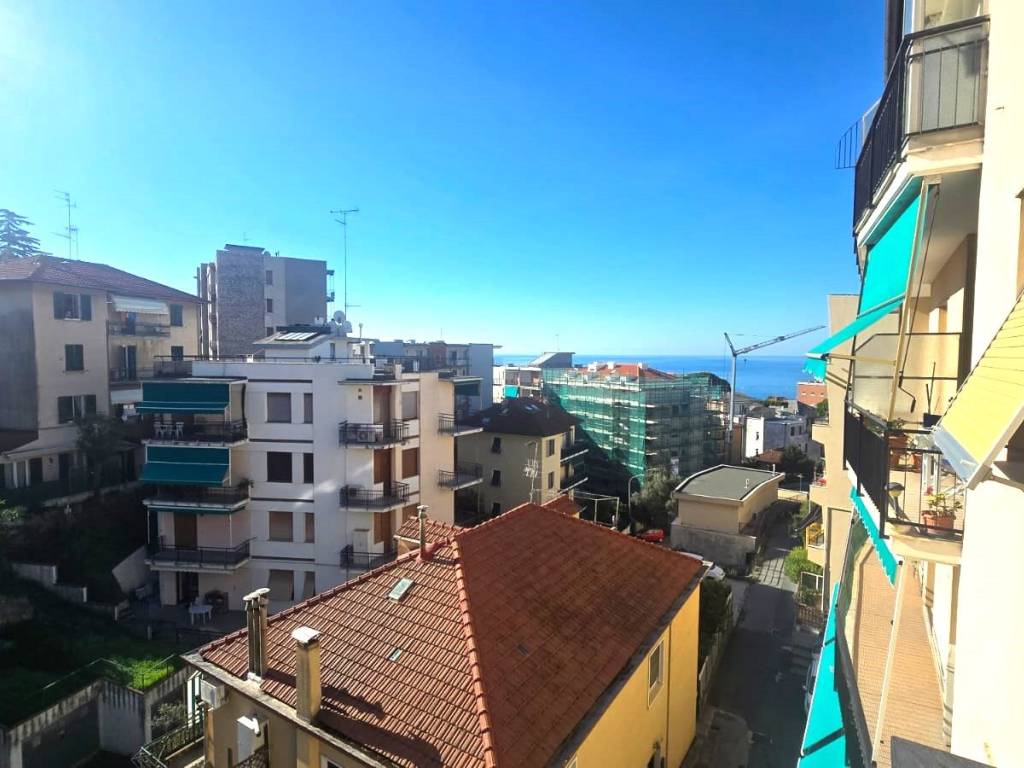 appartamento in vendita a Celle Ligure in zona Natta