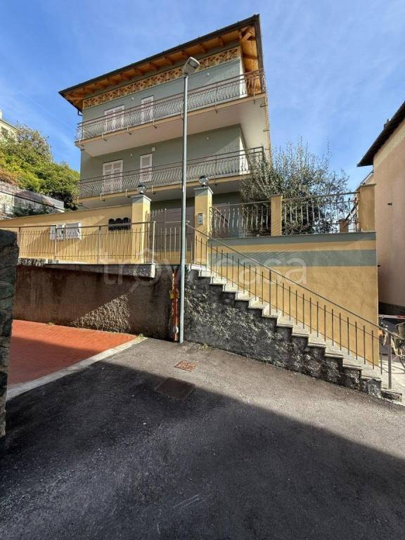 appartamento in vendita a Celle Ligure in zona Costa