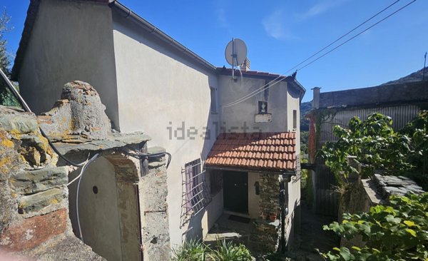 casa indipendente in vendita a Celle Ligure in zona Sanda