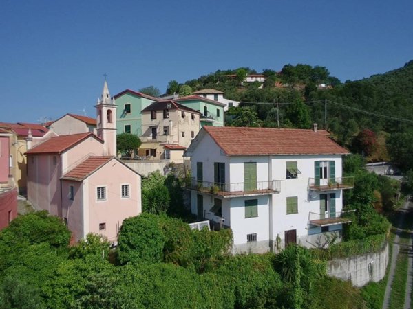 casa indipendente in vendita a Celle Ligure