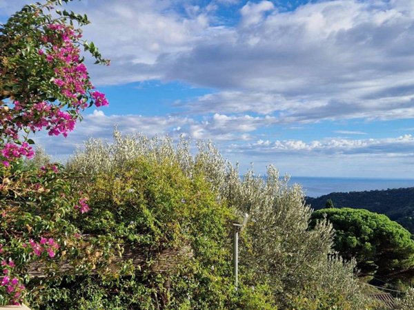 appartamento in vendita a Celle Ligure in zona Sanda