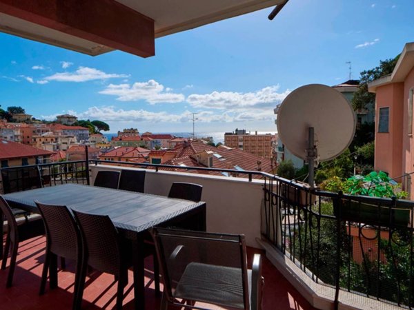 appartamento in vendita a Celle Ligure in zona Costa