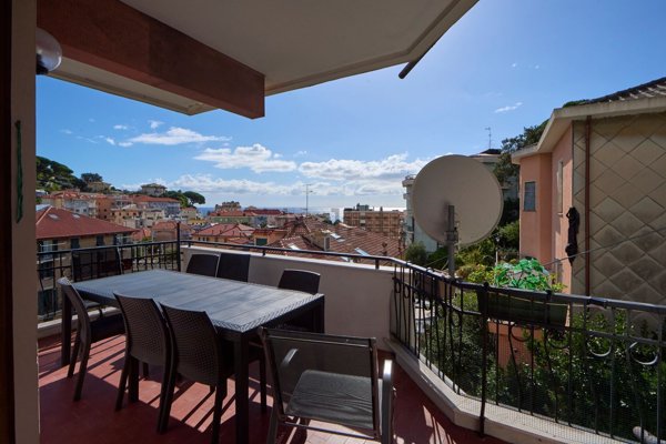appartamento in vendita a Celle Ligure in zona Costa