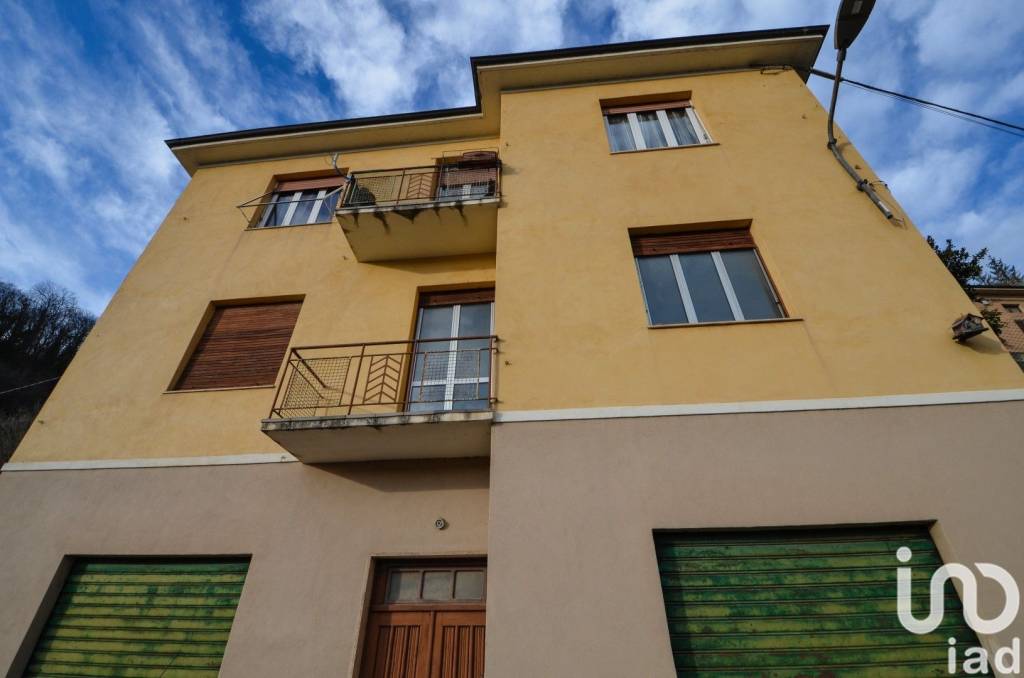 casa indipendente in vendita a Cengio