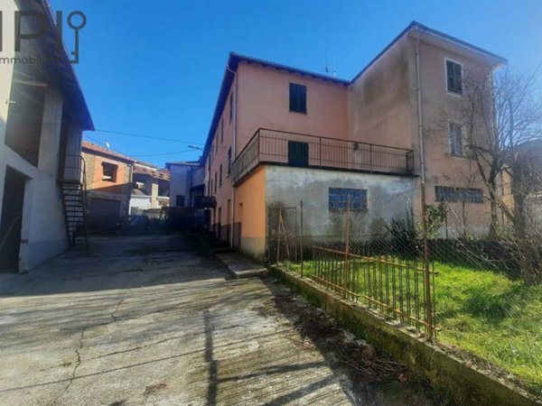 casa indipendente in vendita a Cengio in zona Rocchetta