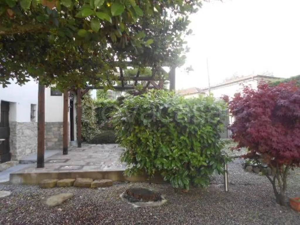 casa indipendente in vendita a Cengio