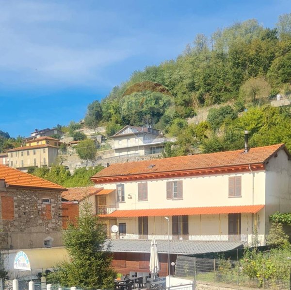 casa indipendente in vendita a Cengio in zona Costa