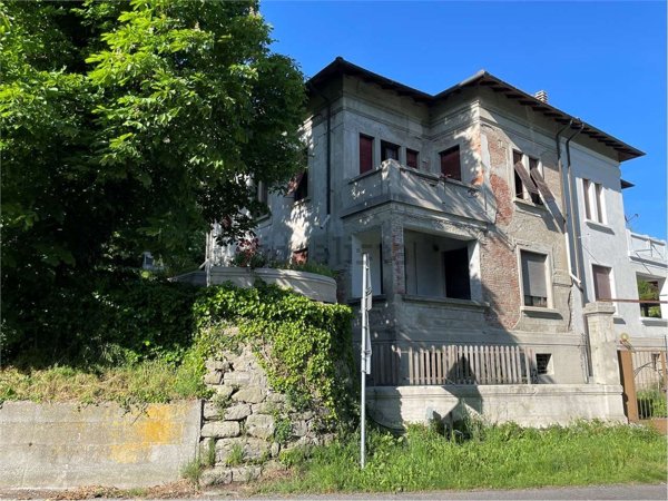 casa indipendente in vendita a Cengio