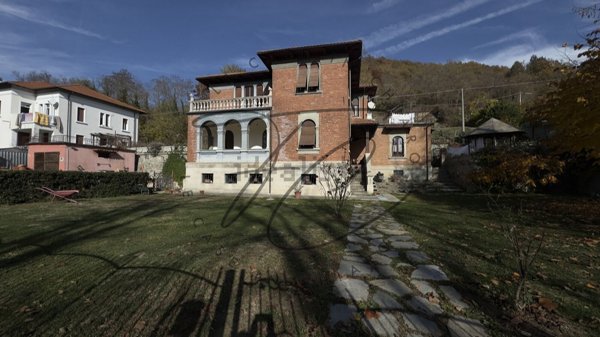 casa indipendente in vendita a Cengio