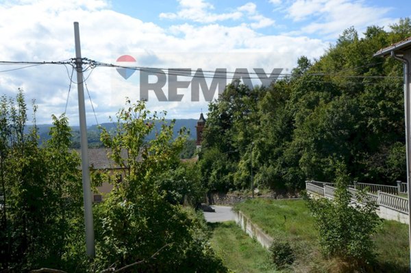 casa indipendente in vendita a Cengio in zona Bormida