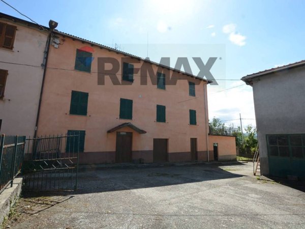 casa indipendente in vendita a Cengio