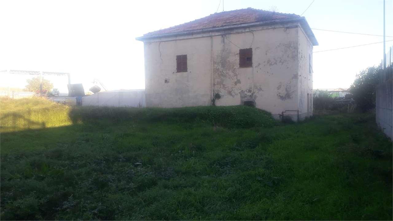 casa indipendente in vendita a Ceriale