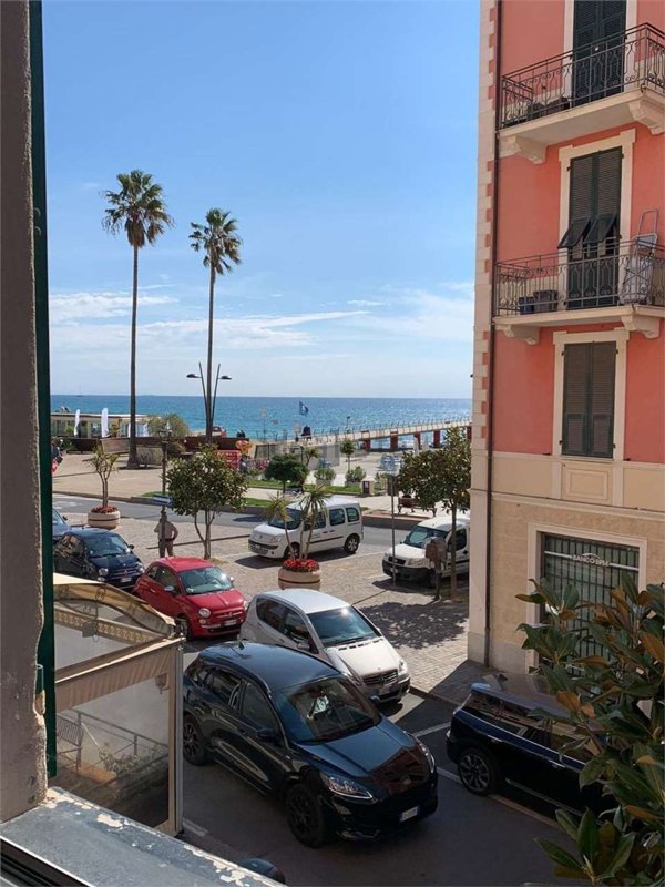 appartamento in vendita a Ceriale