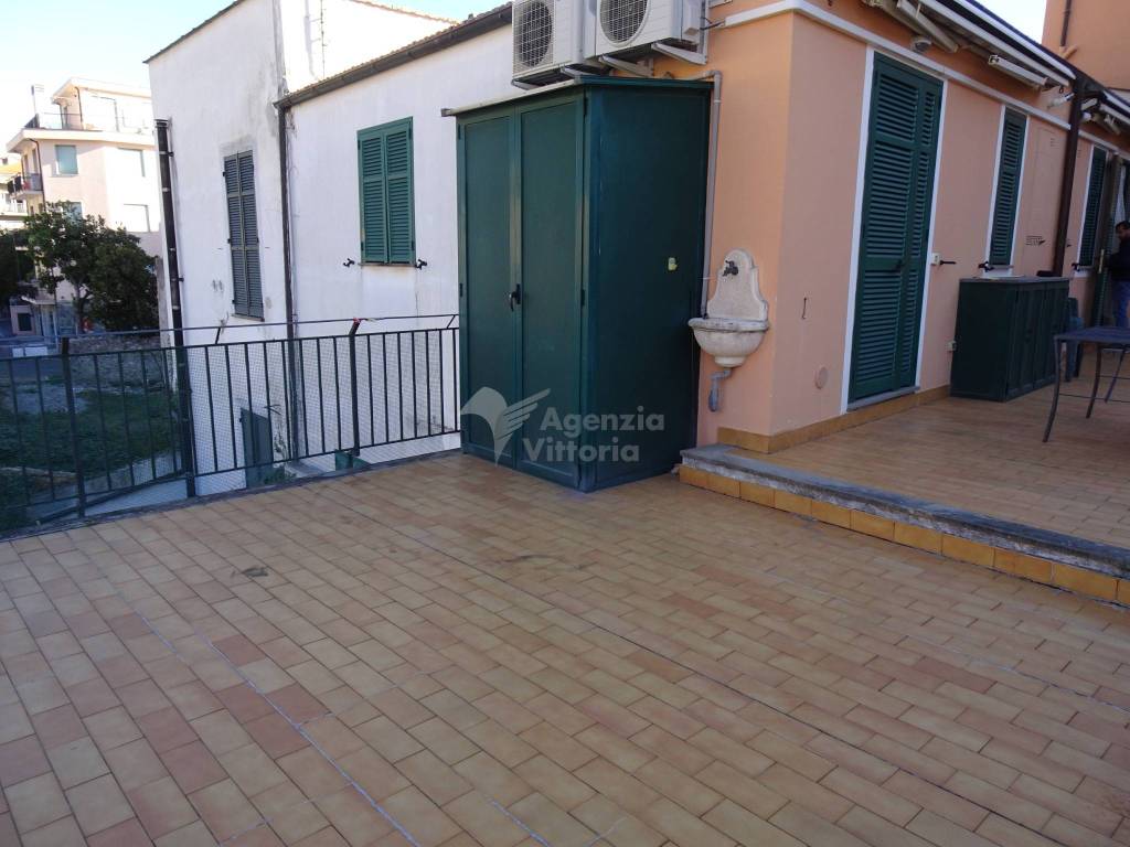 appartamento in vendita a Ceriale