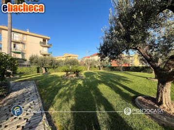 casa indipendente in vendita a Ceriale
