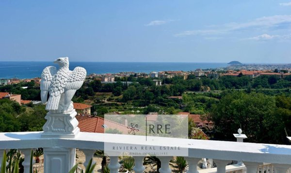 casa indipendente in vendita a Ceriale