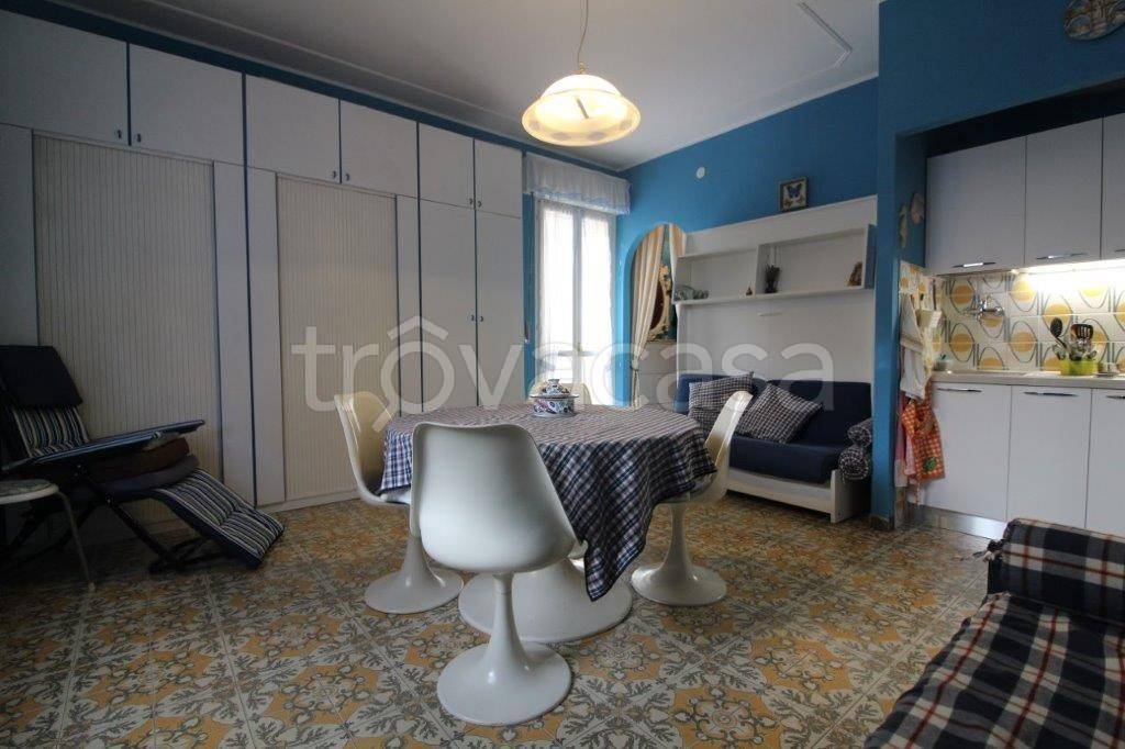 appartamento in vendita a Ceriale