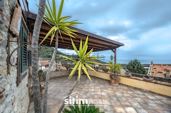 casale in vendita a Ceriale in zona Peagna