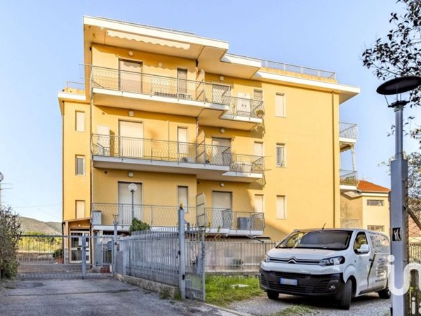appartamento in vendita a Ceriale